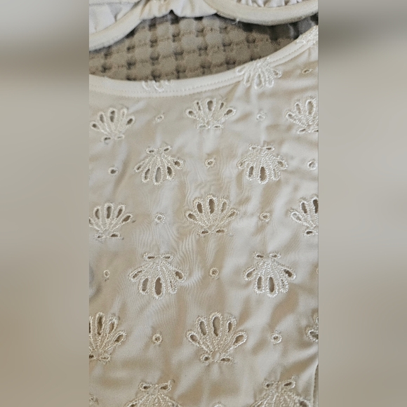 WILD FABLE Eyelet Underwire Bikini Top And Extra High Leg Eyelet Low-Rise.Size S - Picture 15 of 16